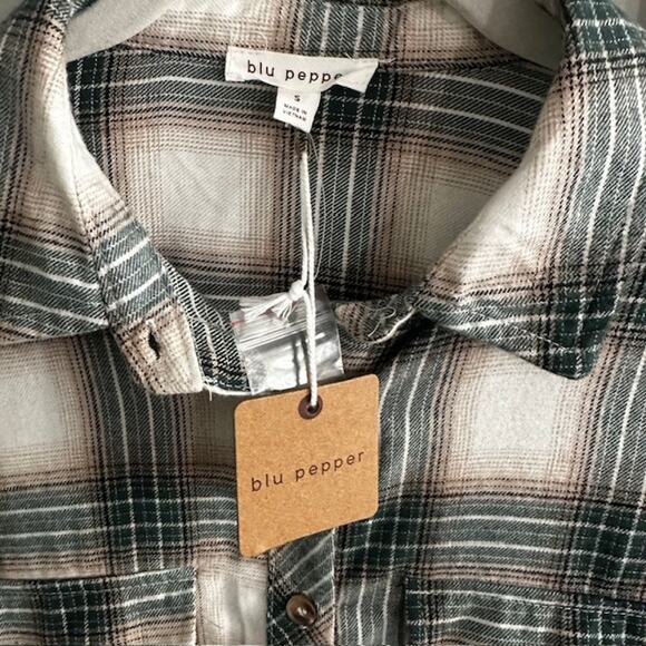 Blu Pepper NWT Green Ivory Plaid Flannel Button Down Shirt Small - Picture 6 of 11